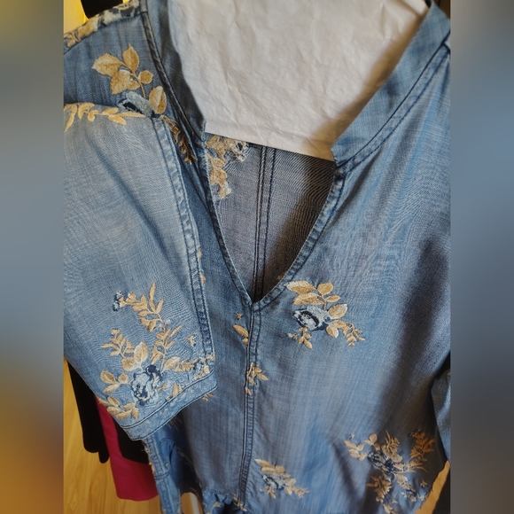 Driftwood Blue Floral Embroidered Dress - Picture 4 of 7